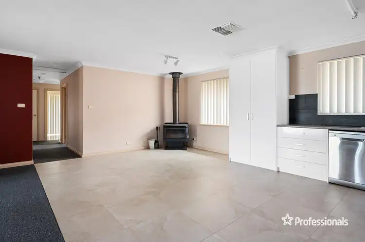 Fourth view of Homely house listing, 8 Rainsford Loop, Boulder WA 6432