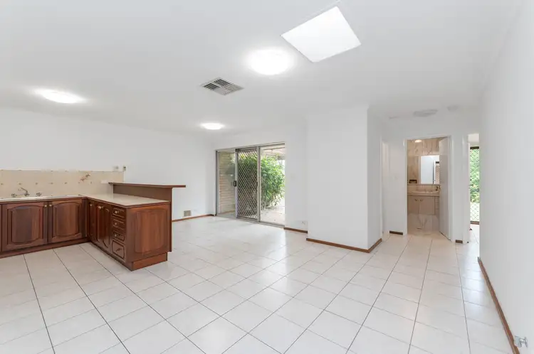 1/1 Helm Street, Mount Pleasant WA 6153