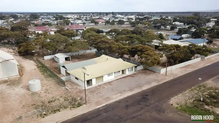 13-15 Nicolson Street, Cowell SA 5602