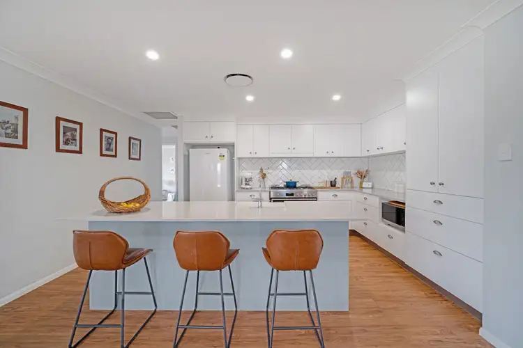 Fifth view of Homely house listing, 10 Keppel View Dr, Tanby QLD 4703