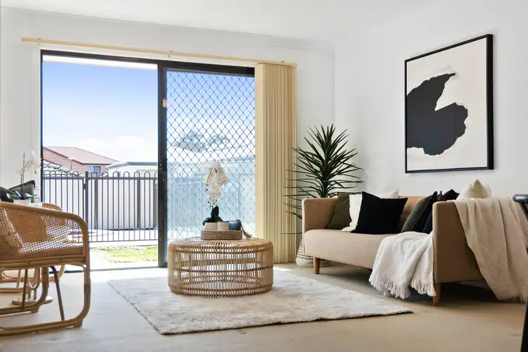 Third view of Homely house listing, 8 Picardie Close, Mansfield QLD 4122