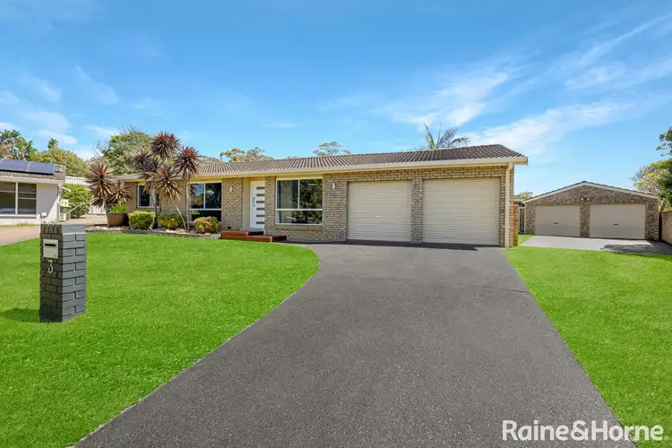 3 Redwood Close, Bomaderry NSW 2541