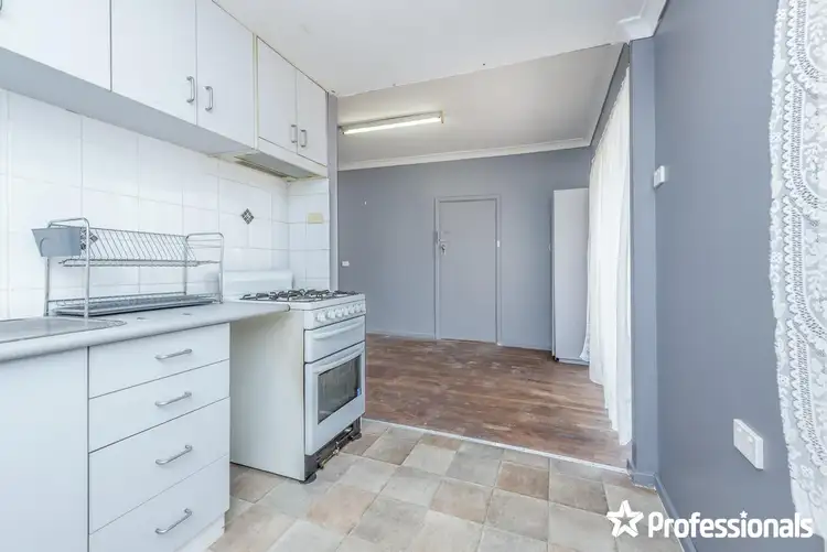 Fifth view of Homely house listing, 6 Euryalus Street, Utakarra WA 6530