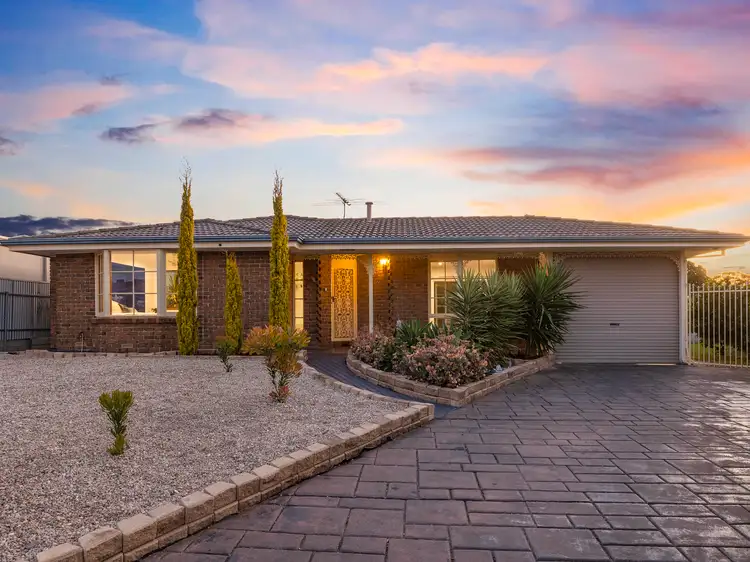 6 Dewar Court, Christie Downs SA 5164