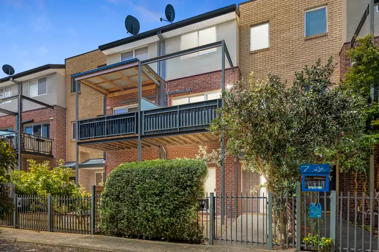 9 Cavalry Circuit, Maribyrnong VIC 3032