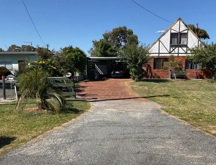 7 Brooking Road