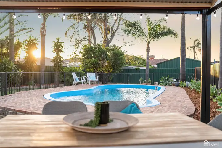 25 Rangeview Court, Maddington WA 6109
