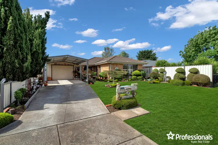 13 Nambet Place, Kurunjang VIC 3337