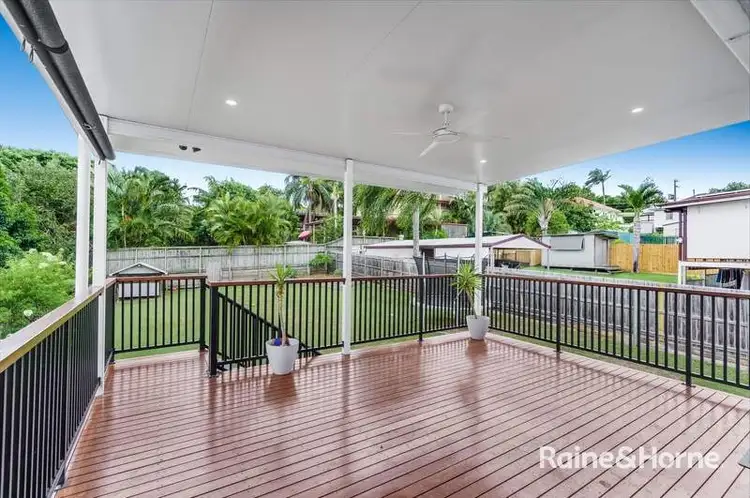 63 Roseneath Parade, Wynnum West QLD 4178
