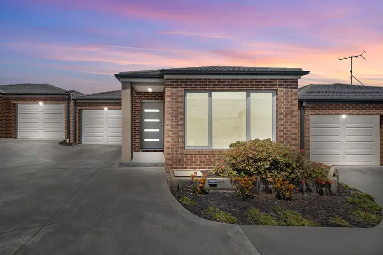 11/8 Pads Way, Sunbury VIC 3429