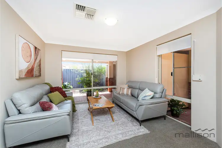 Second view of Homely house listing, 6 Senecio Lane, Beeliar WA 6164