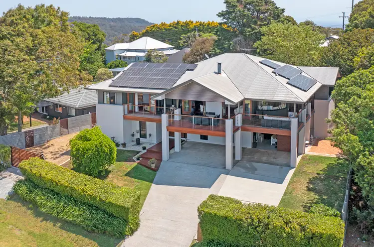 25 Paradise Drive, Tamborine Mountain QLD 4272