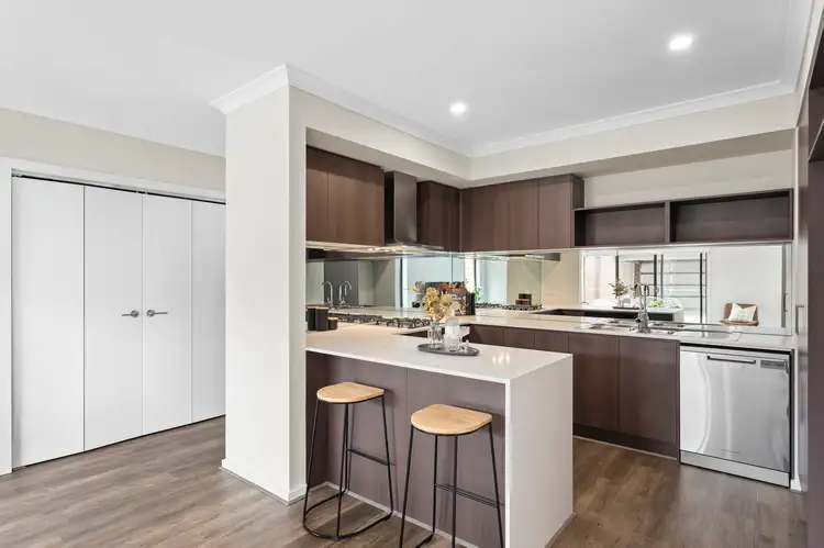 14 Ballet Crescent, Sunbury VIC 3429