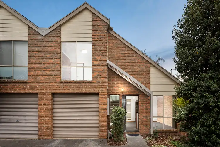 2/1 Mcewan Place, Sunbury VIC 3429
