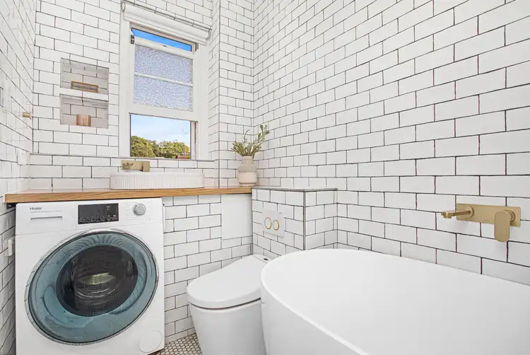 Sixth view of Homely apartment listing, 10/120 Francis Street, Bondi Beach NSW 2026