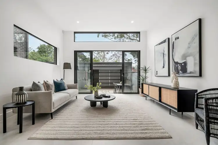 213A Burns Bay Road (entry Eloora Lane), Lane Cove NSW 2066