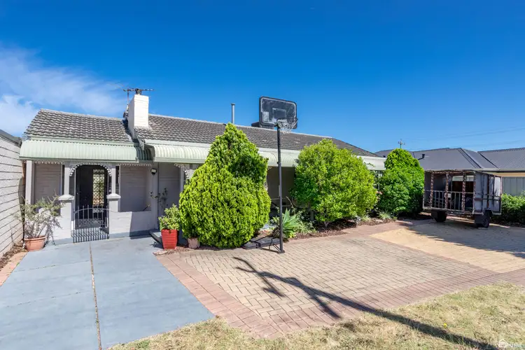 189 Schruth Street, Armadale WA 6112