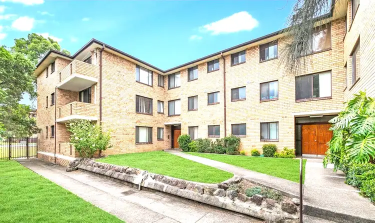 Main view of Homely unit listing, 16/8 Hixson St, Bankstown NSW 2200