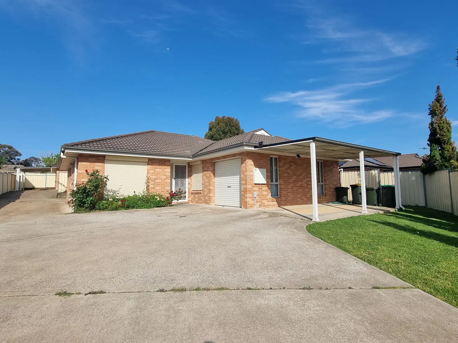Main view of Homely townhouse listing, 1/13 Lachlan Close, Young NSW 2594