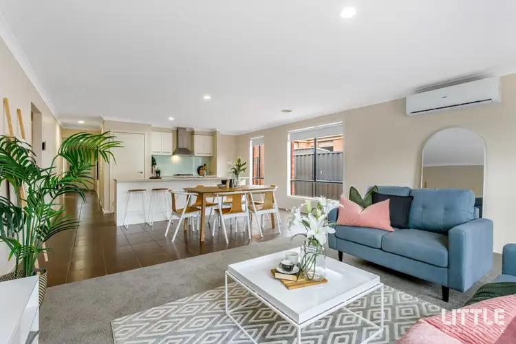 Second view of Homely house listing, 8 Greenleaf Circuit, Tarneit VIC 3029