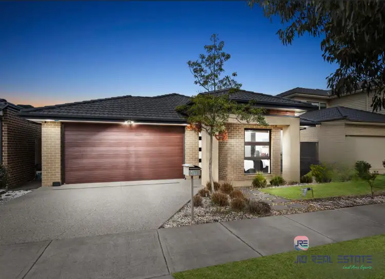 46 Bromley Circuit, Thornhill Park VIC 3335