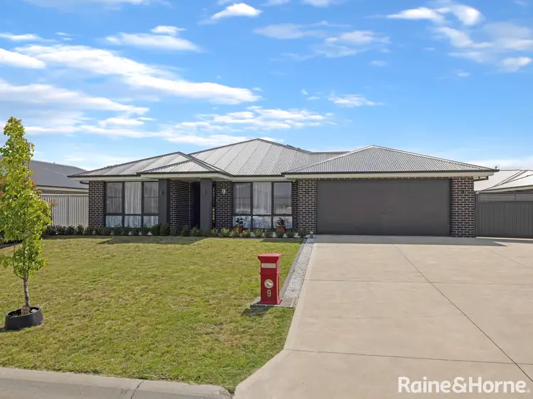 9 Darling Street, Eglinton NSW 2795