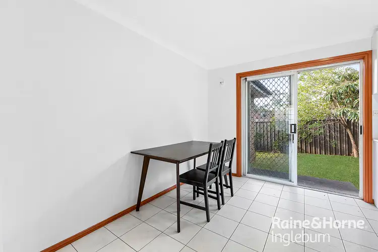 Fifth view of Homely house listing, 2/6 Bensley Road, Macquarie Fields NSW 2564