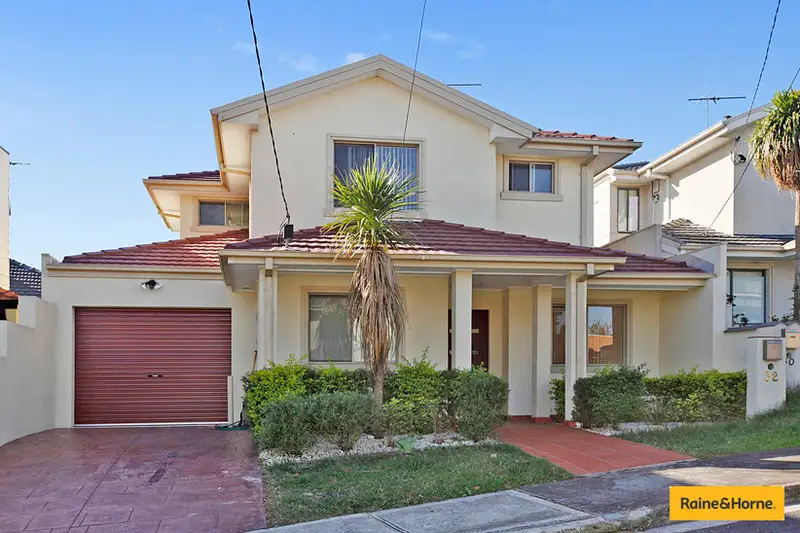 Main view of Homely townhouse listing, 32 Hodson Street, Coburg VIC 3058