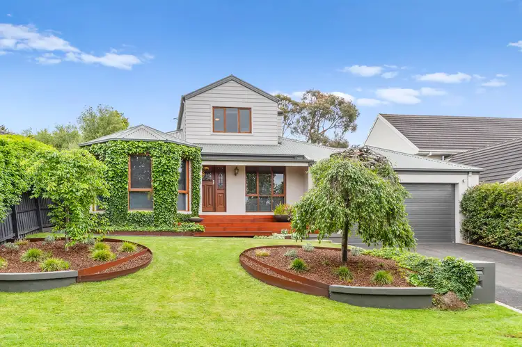 2 Baden Close, Frankston South VIC 3199