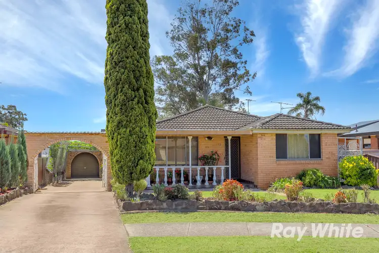 13 Moore Street, St Clair NSW 2759
