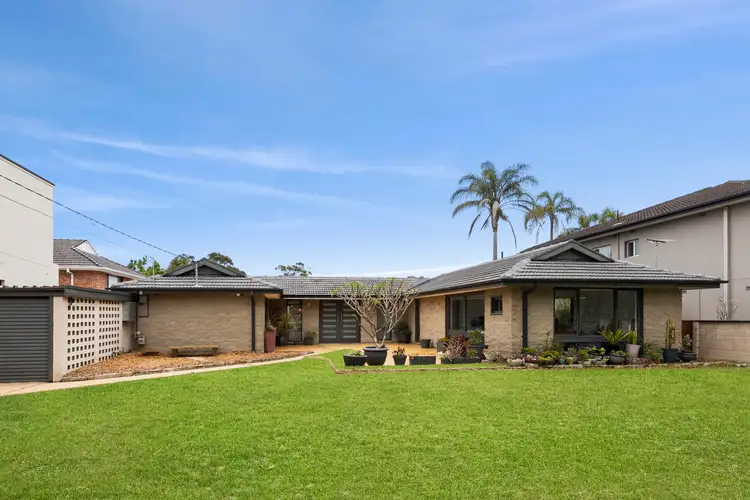 Main view of Homely house listing, 18 Finian Avenue, Killarney Heights NSW 2087