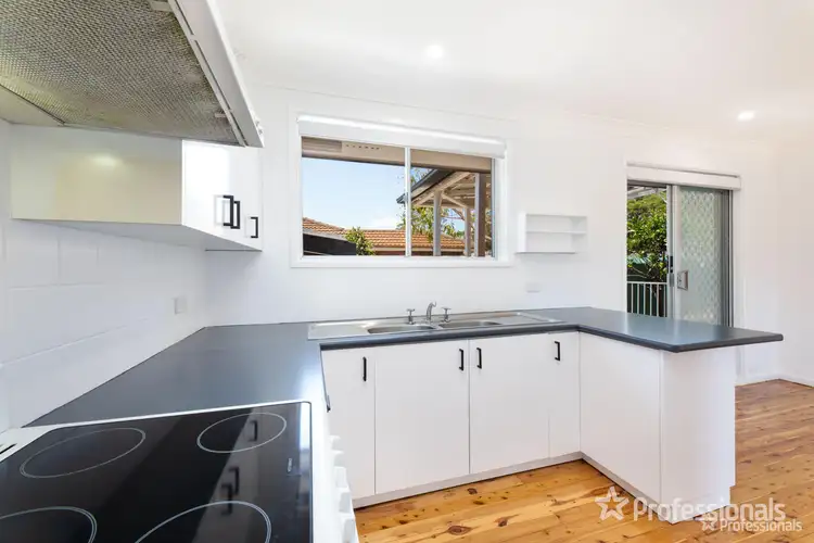 Sixth view of Homely house listing, 2 Shearer Place, Elderslie NSW 2570