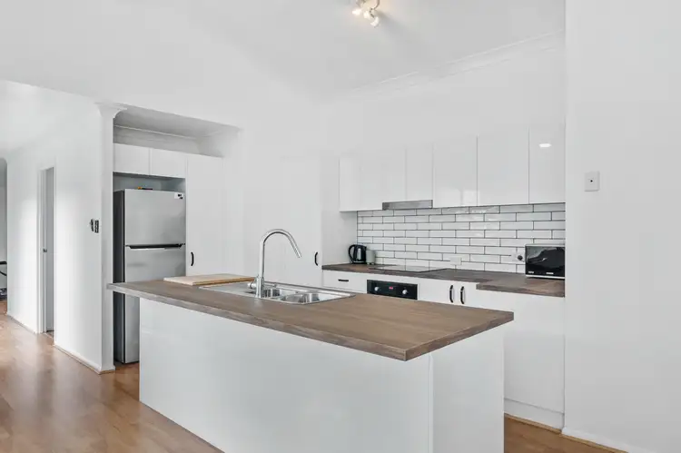 5 Winnecke Close, Forest Lake QLD 4078