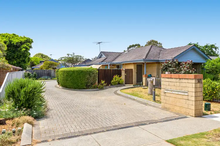 2/14 Instone Street, Hilton WA 6163