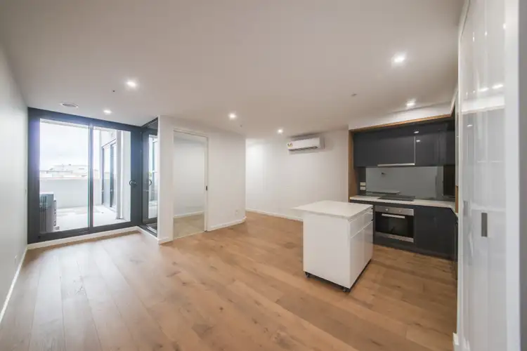 205/59-63 Warrigal Road, Hughesdale VIC 3166