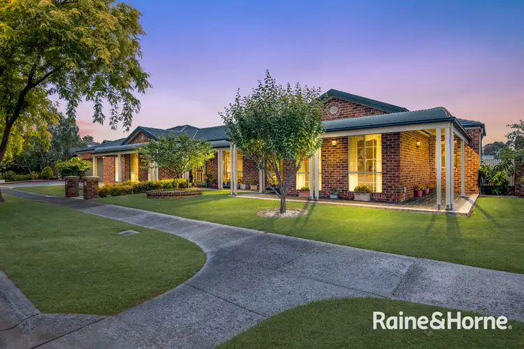 6 Janet Bowman Boulevard, Beaconsfield VIC 3807
