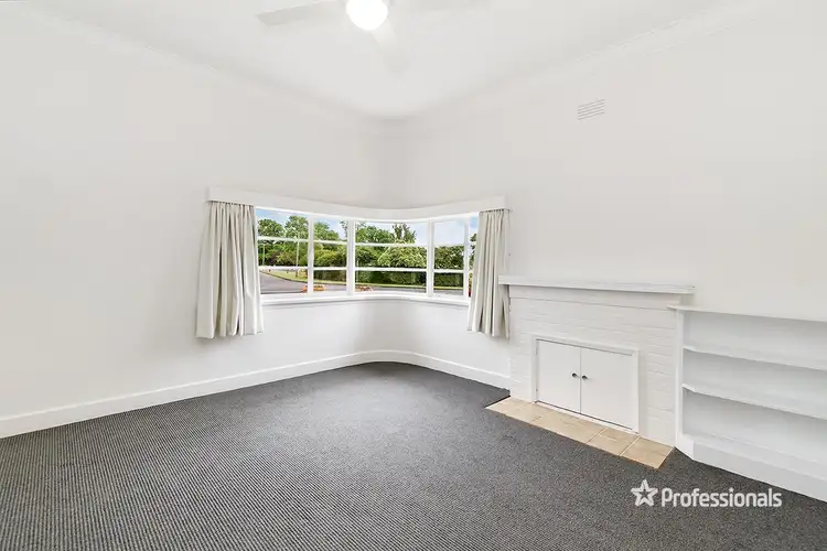 Second view of Homely house listing, 19 Tyers Street, Hamilton VIC 3300