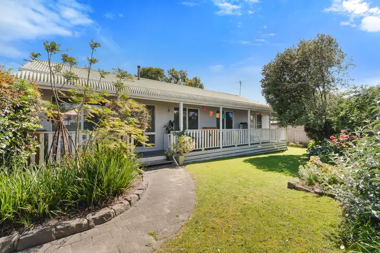 8 Knightsbridge Court, Somerville VIC 3912
