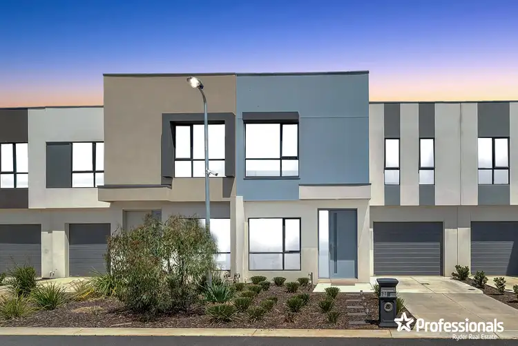 Main view of Homely house listing, 21 Mapstone Court, Melton South VIC 3338