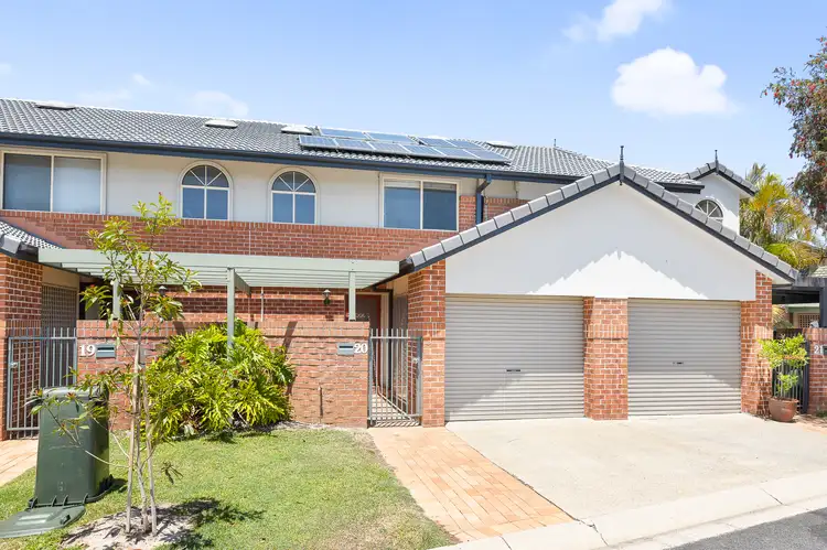 20/7-9 Santa Cruz Boulevard, Clear Island Waters QLD 4226