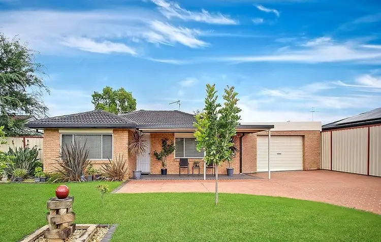 16 Lamming Place, St Marys NSW 2760