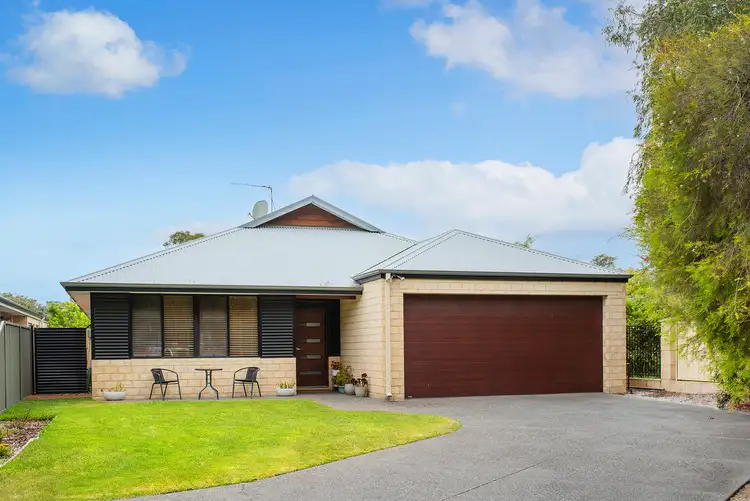19 Latrobe Place, Abbey WA 6280
