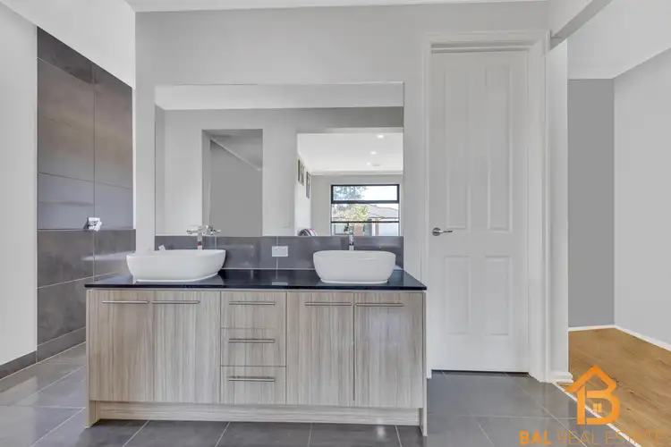 Fifth view of Homely house listing, 4 Cassinia Circuit, Tarneit VIC 3029