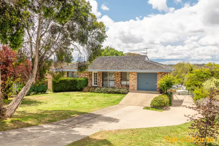 77 Glen Innes Road, Armidale NSW 2350