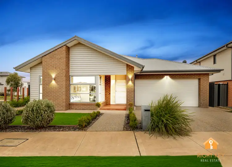 20 Amak Grove