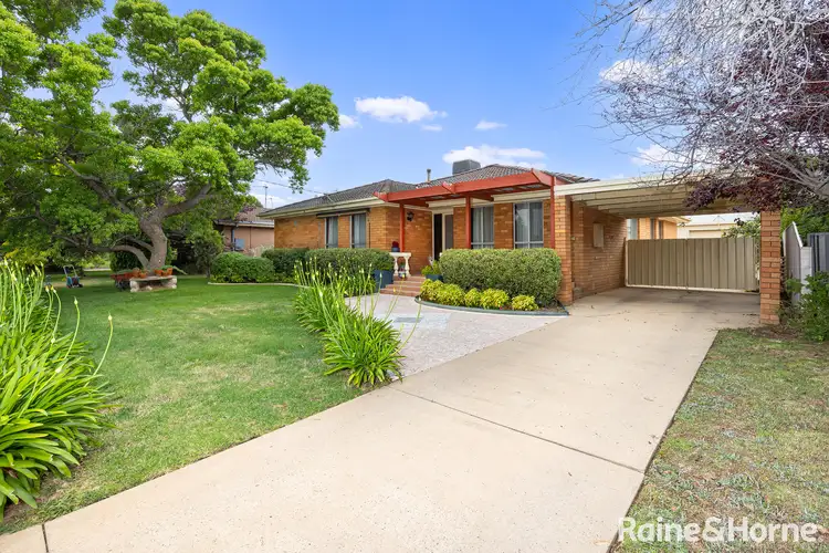 Second view of Homely house listing, 7 Geneva Crescent, Lake Albert NSW 2650