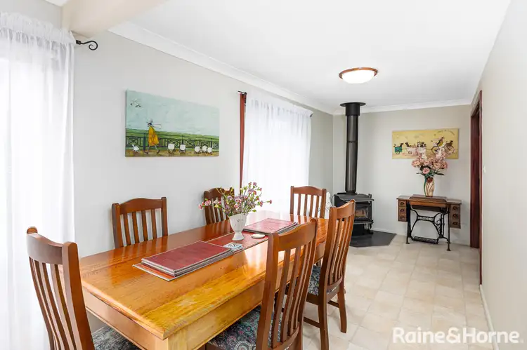 Fifth view of Homely house listing, 7 Geneva Crescent, Lake Albert NSW 2650