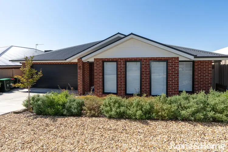6 Lee Way, Lloyd NSW 2650
