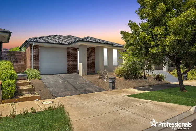 6 Jade Crescent, Cobblebank VIC 3338