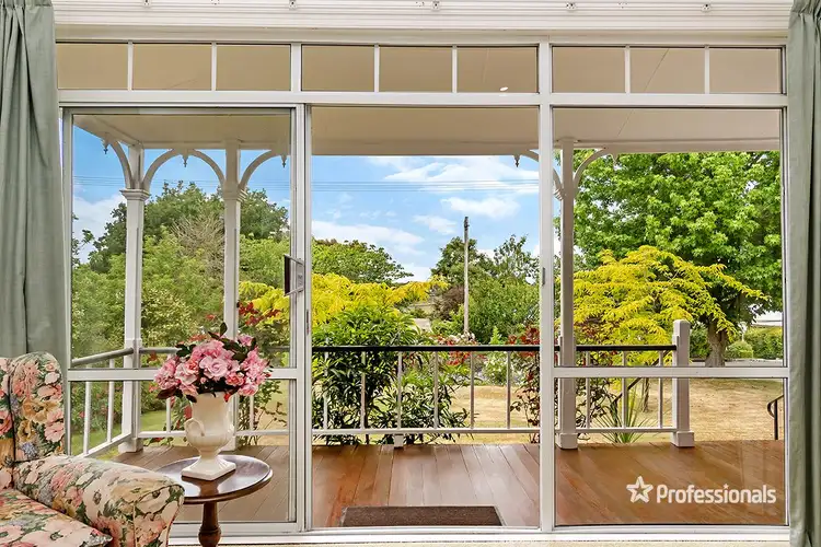 Third view of Homely house listing, 5 Martin Street, Hamilton VIC 3300